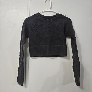 Offline By Aerie Dark Gray Cropped Workout Long Sleeve Shirt!